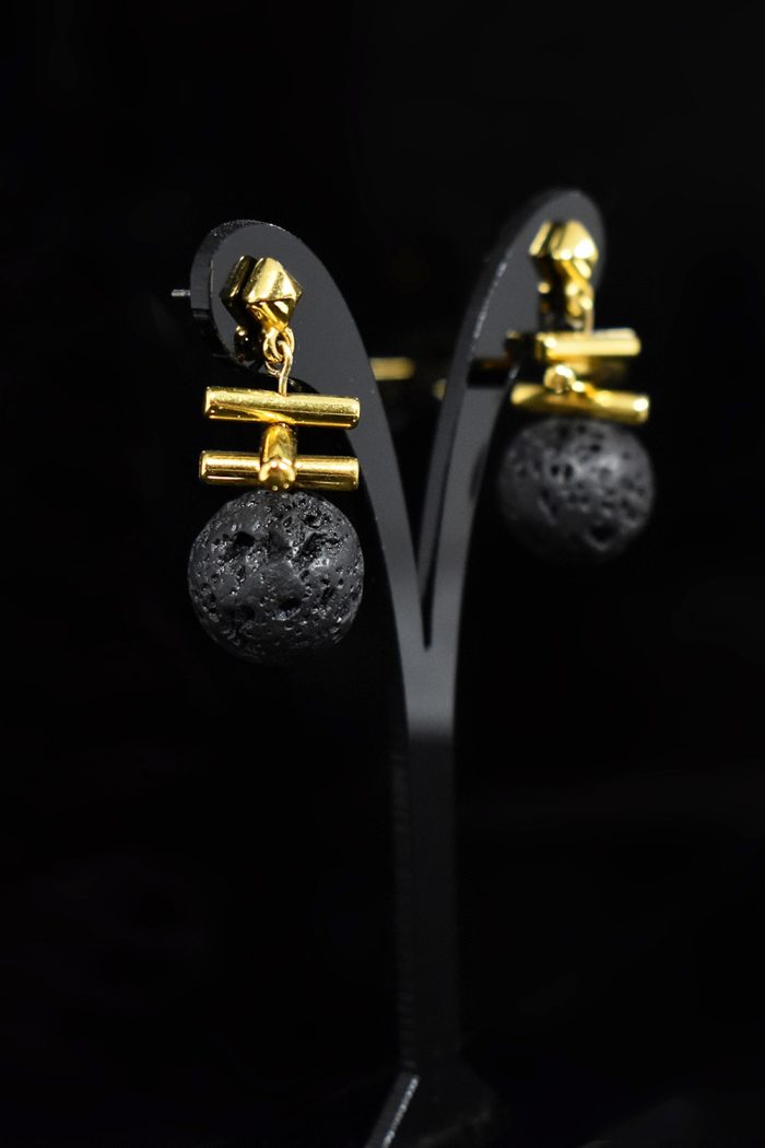 Σκουλαρίκια Σκουλαρίκια με πέτρες λάβας κι επίχρυσες μπάρες Eleven K Jewelry