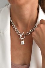 Κολιέ Κολιέ με ασημί αλυσίδα και λουκέτο Eleven K Jewelry