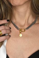 Κολιέ Κολιέ σε διχρωμία με ναυτικό κλειδί και δίσκο Eleven K Jewelry