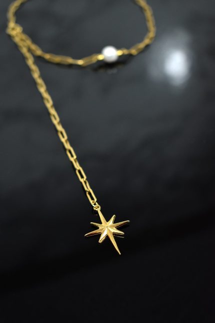 Κολιέ Κολιέ με μαργαριτάρι και κρεμαστό αστέρι Eleven K Jewelry