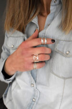 Δαχτυλίδια Δαχτυλίδι σε γεωμετρική γραμμή Eleven K Jewelry