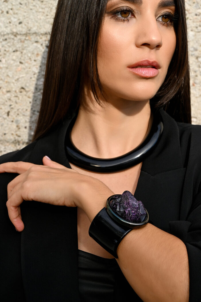 Eleven K Limited Edition -The Resin Collection AMETHYST -Βραχιόλι χειροπέδα cuff με μορφή ακατέργαστου κρυστάλλου Eleven K Jewelry