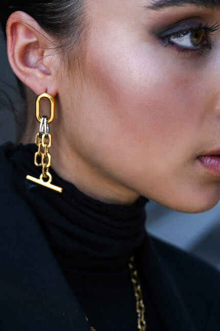 Earrings DEVA -Gold-Plated Statement Earrings with Chain and Two-Tone Bar Detail Eleven K Jewelry