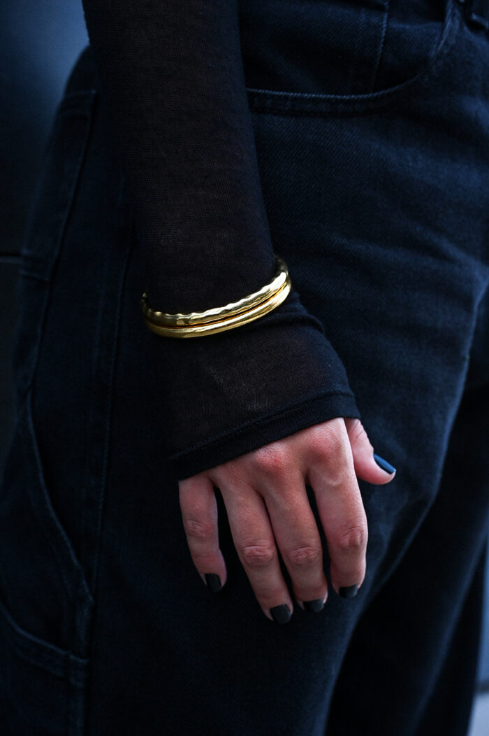 Bracelets SIRA – Gold-Plated Cuff Bracelet with Smooth or Hammered Finish Eleven K Jewelry
