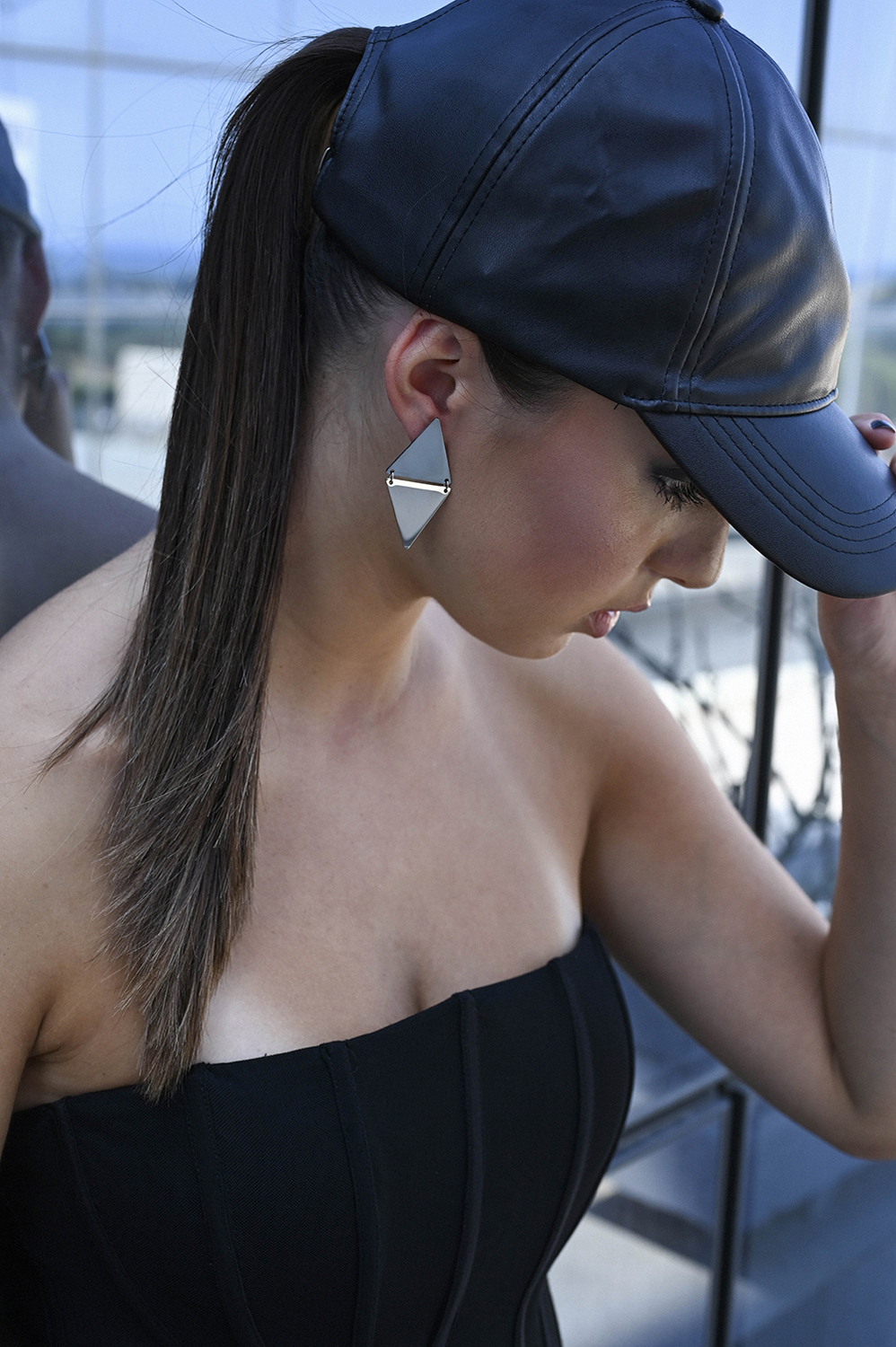 VENOM – Σκουλαρίκια τρίγωνα γεωμετρικά ασημί καρφωτά ατσάλινα elevenkjewelry.com URBAN CODE URBAN CODE VENOM – Σκουλαρίκια τρίγωνα γεωμετρικά ασημί καρφωτά ατσάλινα Eleven K Jewelry