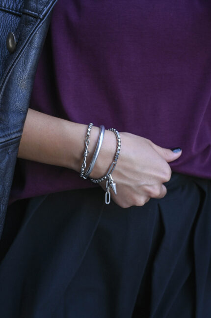 URBAN CODE SACRED – Ασημί rock statement κολιέ με διπλή αλυσίδα και μενταγιόν ξίφος Eleven K Jewelry