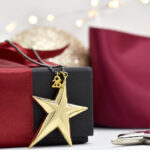 Γούρια 2026 Γούρι 2026 επιχρυσωμένο κολιέ μαγικό ραβδί με αστέρι & μαργαριτάρι Eleven K Jewelry