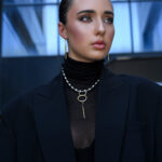 LEVEL K FORM – Γυναικείο μαύρο γεωμετρικό statement κολιέ με ασημί στοιχεία Eleven K Jewelry