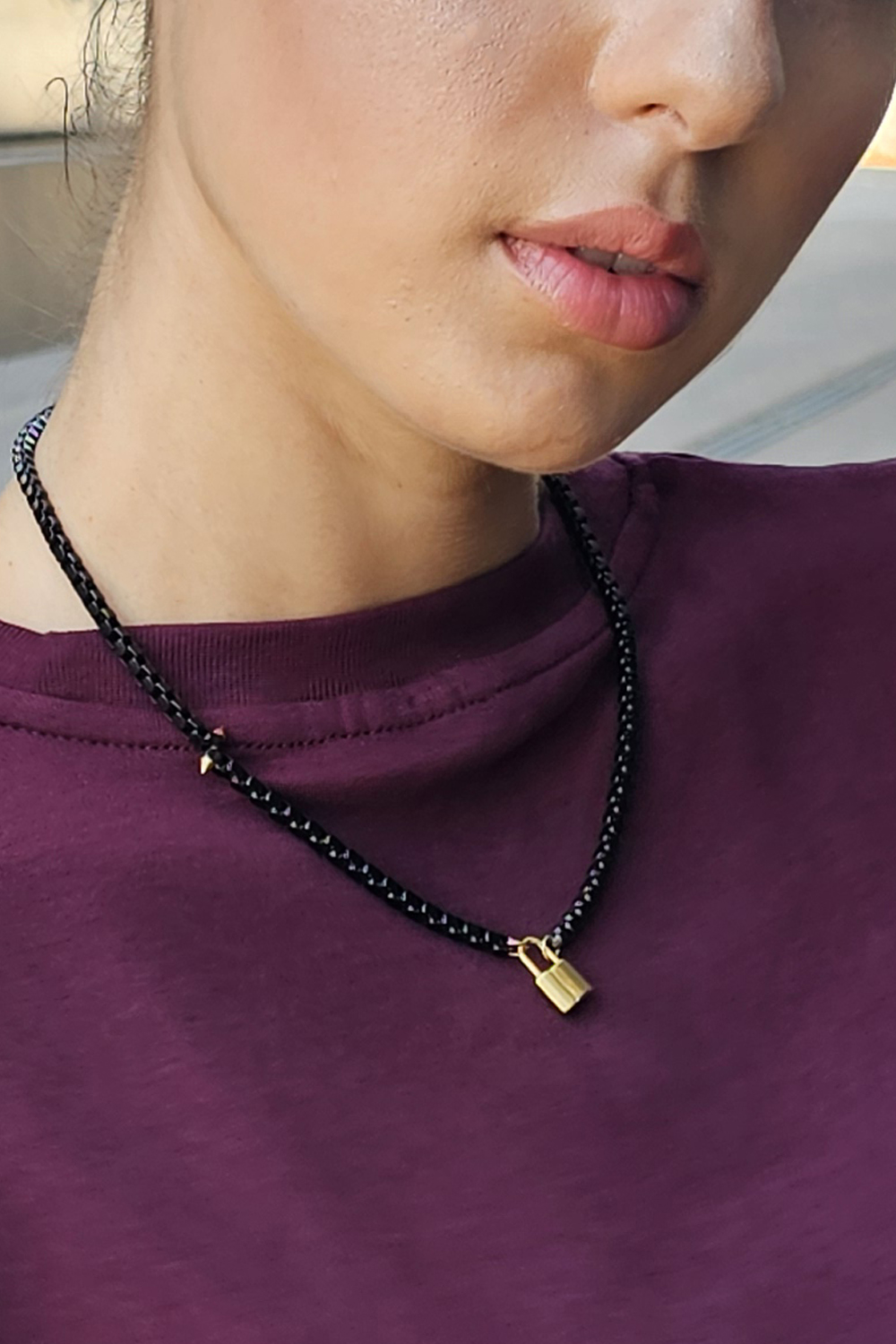 LOCK – Γυναικείο κολιέ με μαύρη αλυσίδα και χρυσό λουκέτο από ανοξείδωτο ατσάλι elevenkjewelry.com LEVEL K LEVEL K LOCK – Γυναικείο κολιέ με μαύρη αλυσίδα και χρυσό λουκέτο από ανοξείδωτο ατσάλι Eleven K Jewelry