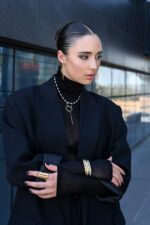 LEVEL K SIGN – Γυναικεία μακριά σκουλαρίκια με κάθετη μπάρα και γεωμετρική βάση Eleven K Jewelry