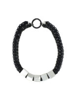 LEVEL K FORM – Γυναικείο μαύρο γεωμετρικό statement κολιέ με ασημί στοιχεία Eleven K Jewelry