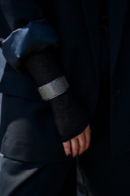 LEVEL K MESH – Γυναικείο βραχιόλι χειροπέδα cuff με ανάγλυφη υφή Eleven K Jewelry