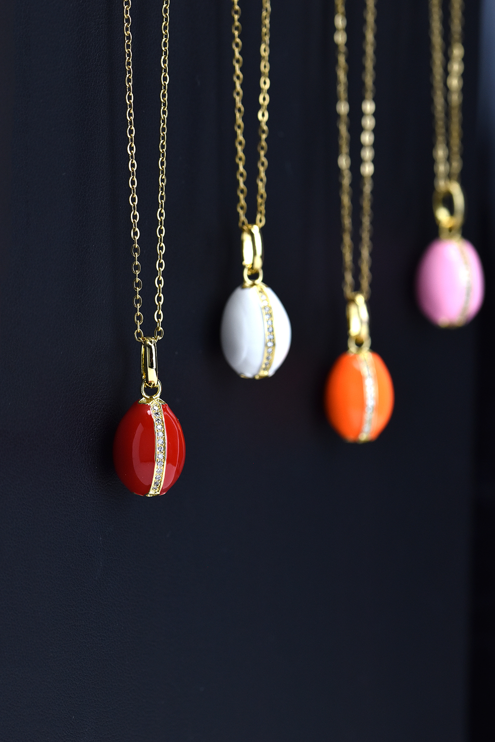 Κολιέ πασχαλινό αυγό με ζιργκόν και σμάλτο elevenkjewelry.com Κολιέ Κολιέ Κολιέ πασχαλινό αυγό με ζιργκόν και σμάλτο Eleven K Jewelry